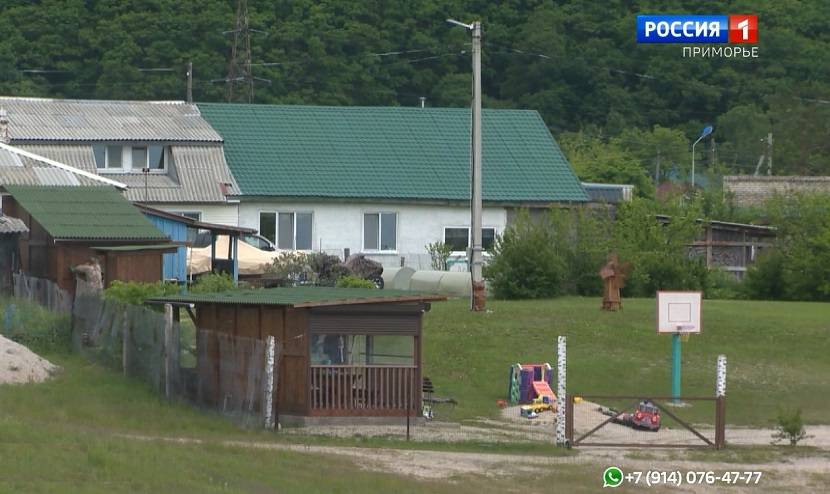 Штраф грозит дачникам за ремонт на участке