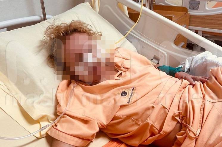 Российская туристка заговорила на древнерусском после падения у бассейна в Таиланде