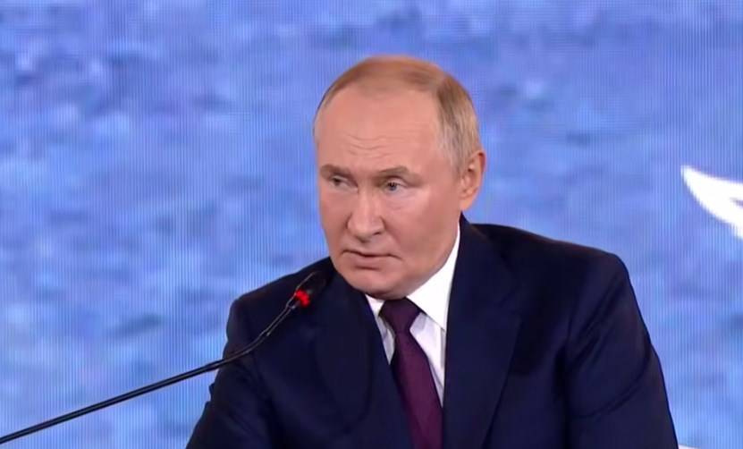 Путин прокомментировал намерение Запада разместить военный контингент на территори Украины Путин прокомментировал намерение Запада разместить военный контингент на территори Украины