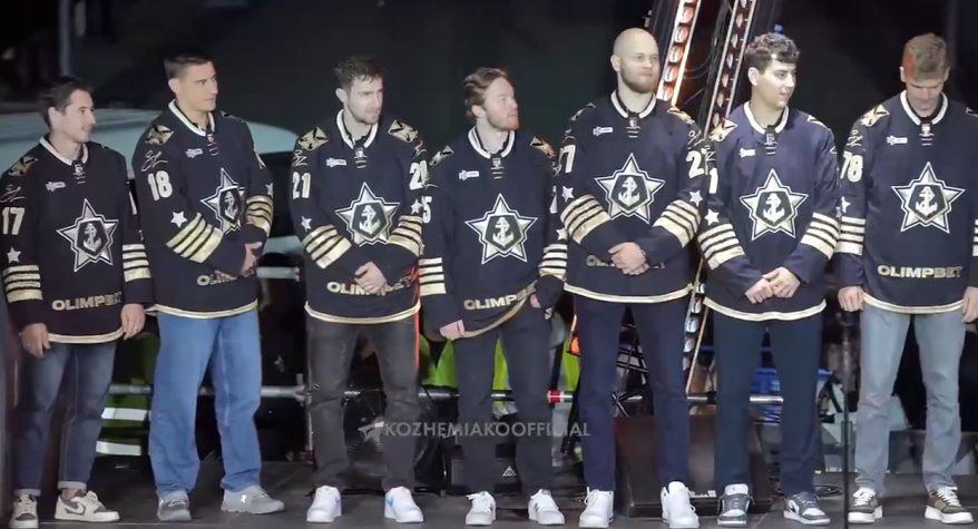 Хоккейный клуб «Адмирал» представил обновлённый состав команды Хоккейный клуб «Адмирал» представил обновлённый состав команды