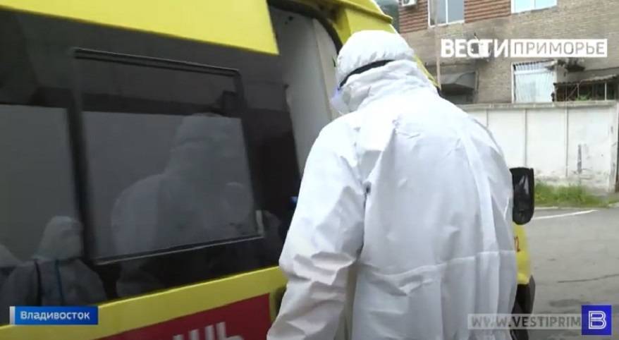 Житель Приморья заразился на работе смертельно опасным вирусом
