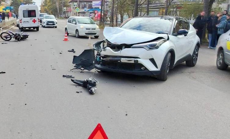 Автоледи устроила жесткое ДТП в Приморье: за жизнь пострадавшего борются врачи Автоледи устроила жесткое ДТП в Приморье: за жизнь пострадавшего борются врачи