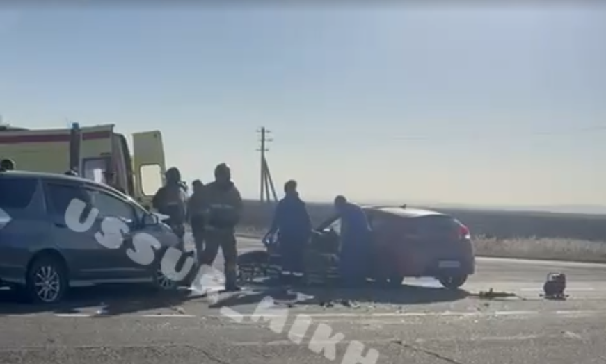 "Пострадавшего вырезали из груды железа": жесткое ДТП в Приморье
