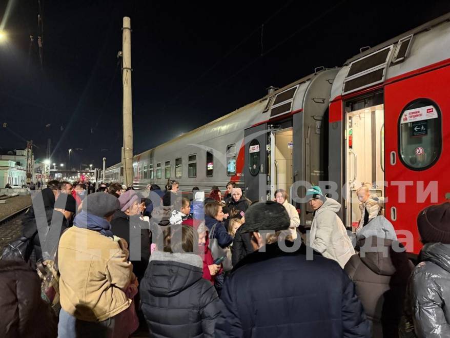 Пассажиров экстренно эвакуировали из поезда Владивосток — Хабаровск: работают силовики