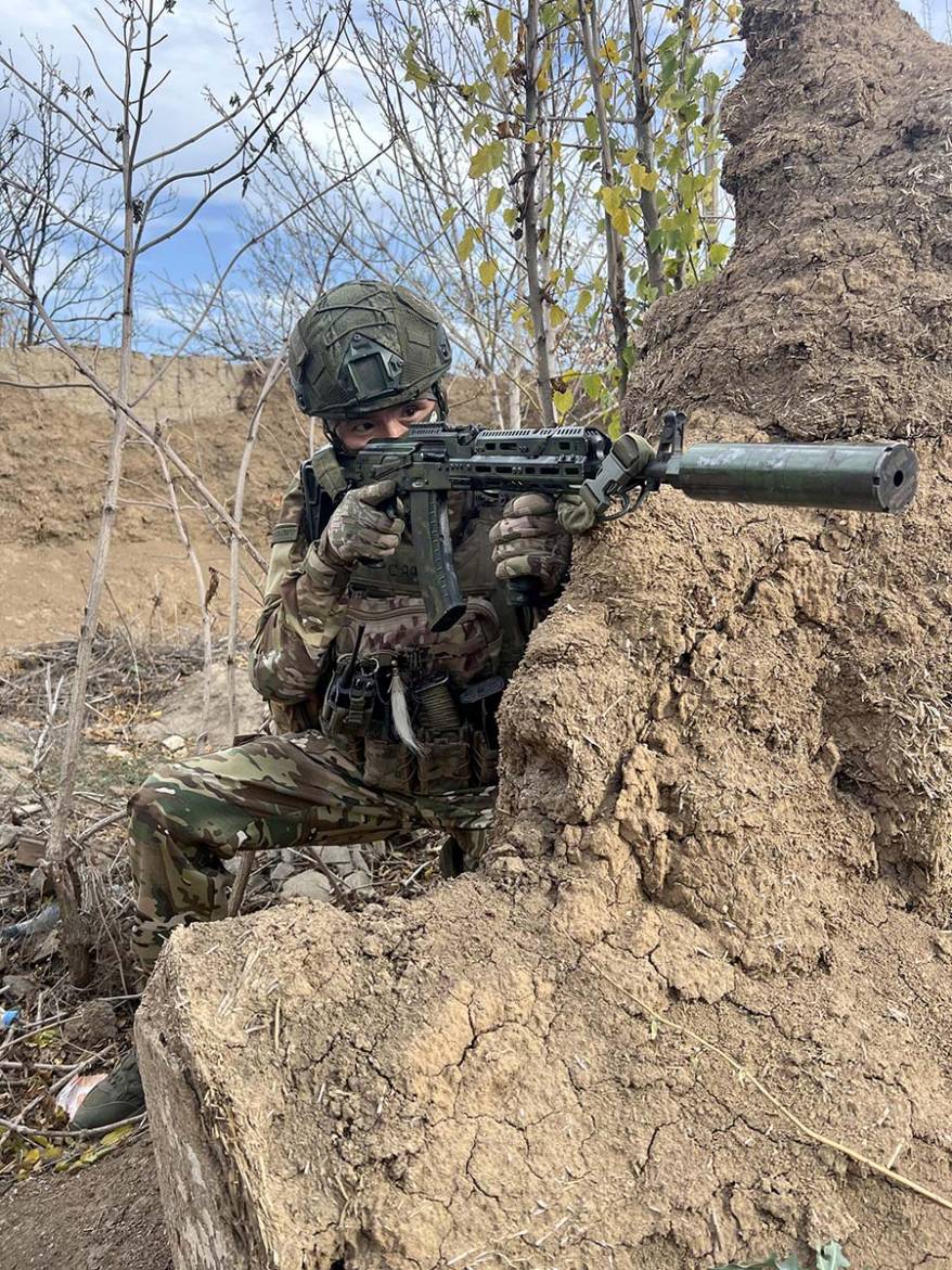 Якутская выучка на линии фронта. Совместный проект «Вести: Приморье» и «Боевой вахты» Якутская выучка на линии фронта. Совместный проект «Вести: Приморье» и «Боевой вахты»