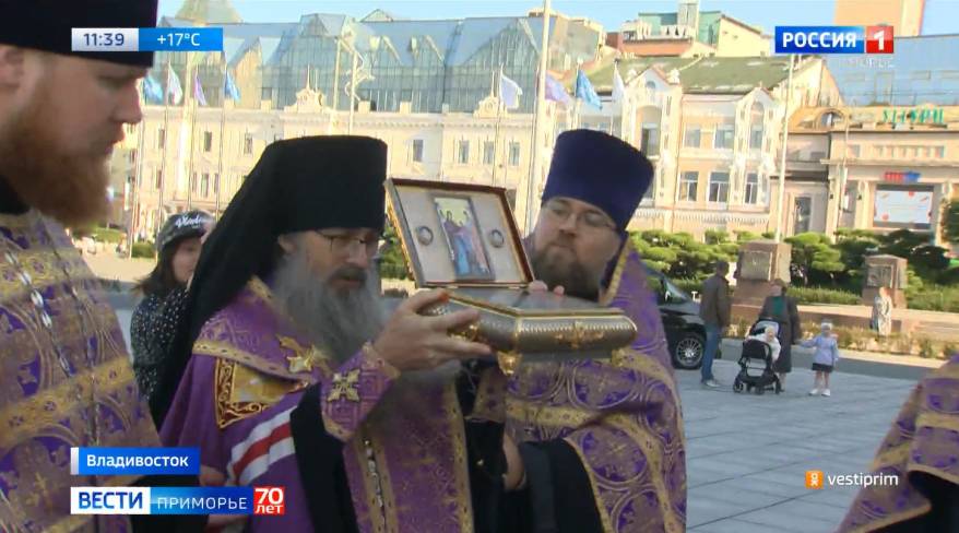 Святыню из Санкт-Петербурга доставили во Владивосток