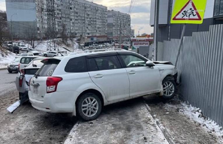 «Машины в хлам»: массовая авария на дороге Владивостока