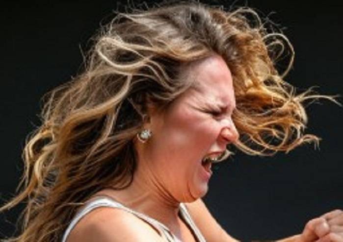 Медикам понадобилась защита: пациентка устроила «бойню» на вызове в Приморье