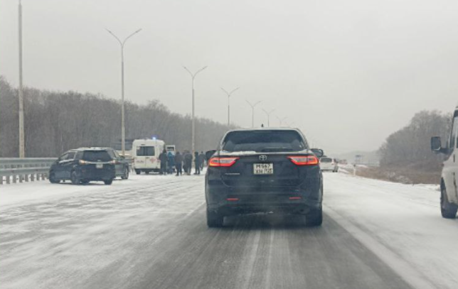Осторожно, гололед: в Приморье зафиксировано множество ДТП из-за непогоды