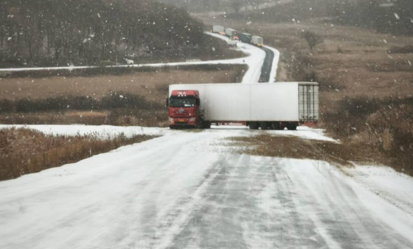 На трассе Уссурийск - Пограничный ограничено движение автобусов и большегрузов