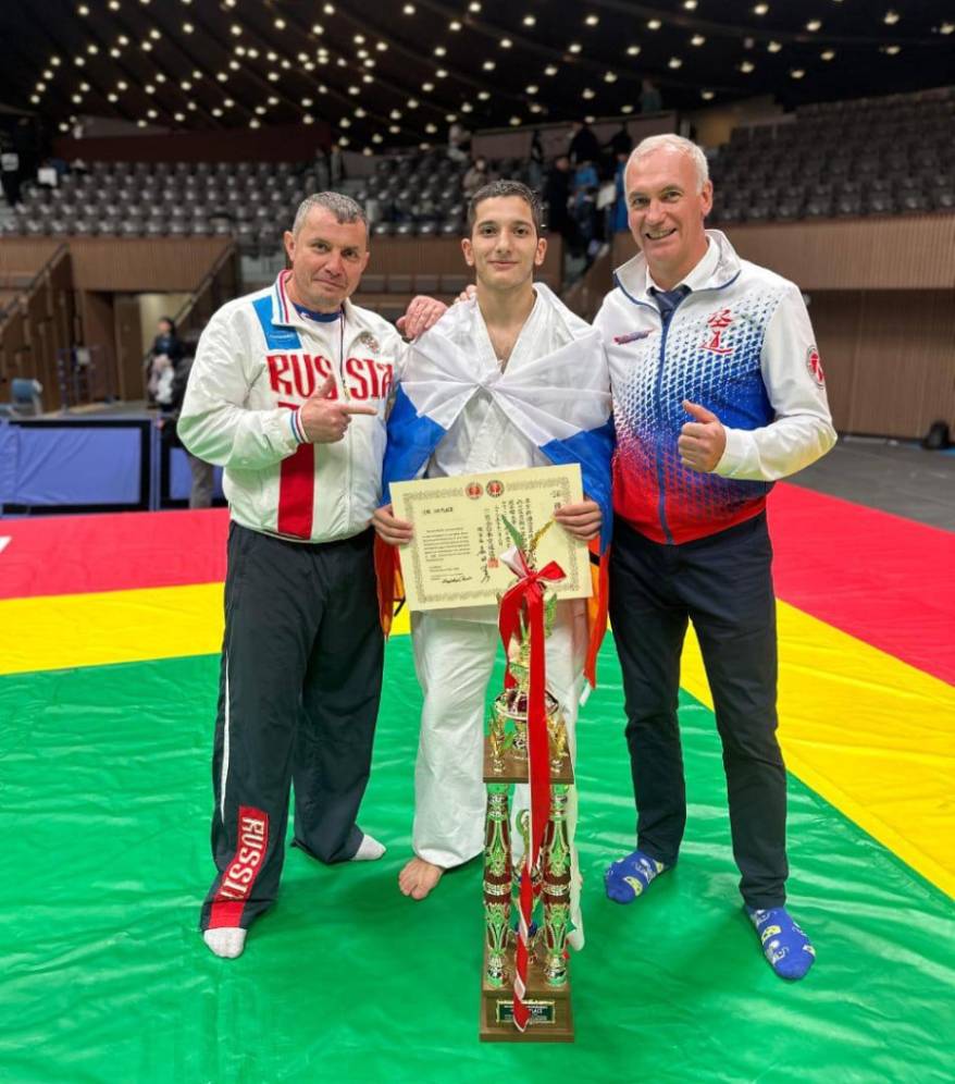 Владивосток забрал золото и серебро на чемпионате Азии по кудо