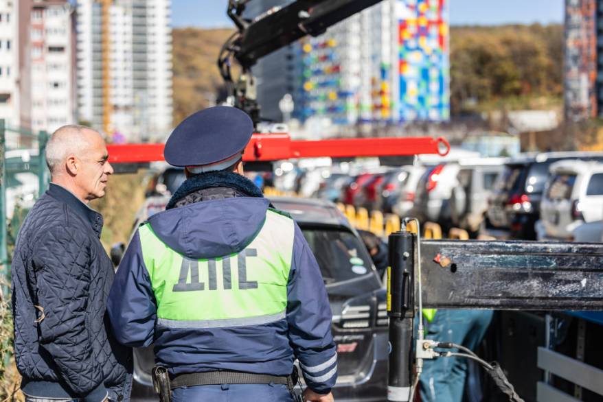 Машины-нарушители ПДД отправляются прямиком на штрафстоянку