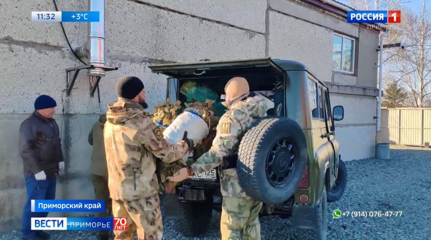 Гуманитарную помощь и технику из Приморья передали для бойцов в зону СВО