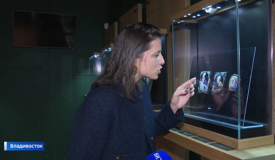 Тайной окутана выставка «Сокровища огненной живописи» во Владивостоке