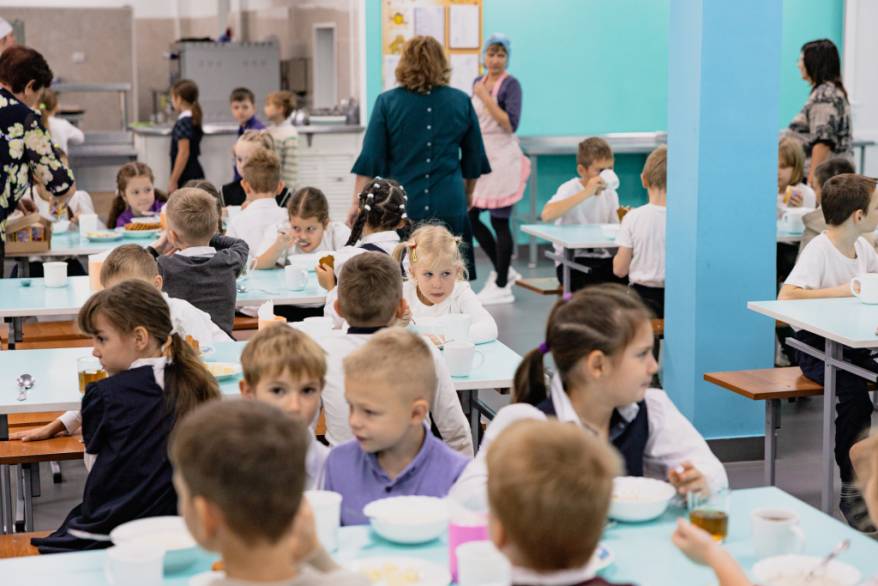 Насколько сбалансировано питаются школьники Владивостока?