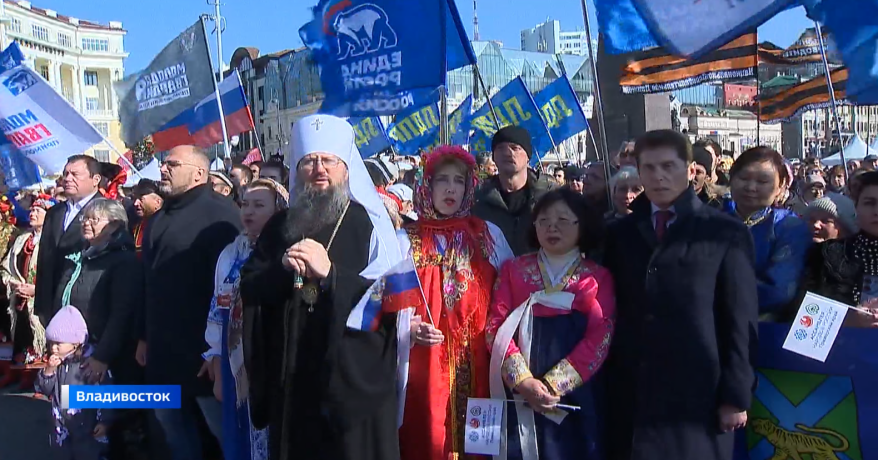 С молитвой и песней: День народного единства масштабно отметили в Приморье