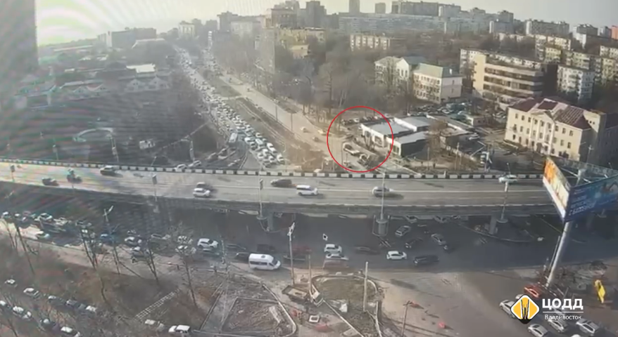 Во Владивостоке затруднено движение в районе Второй речки и Некрасовского путепровода