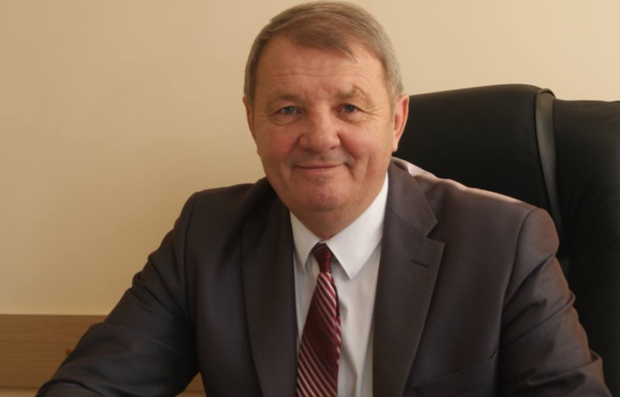 Мэр Тернейского округа попросился в отставку после серии проваленных поручений губернатора