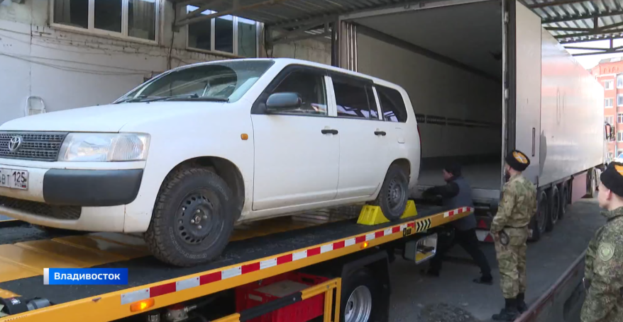 Автомобили, генераторы, дроны: партию ценного груза отправили из Владивостока в зону СВО