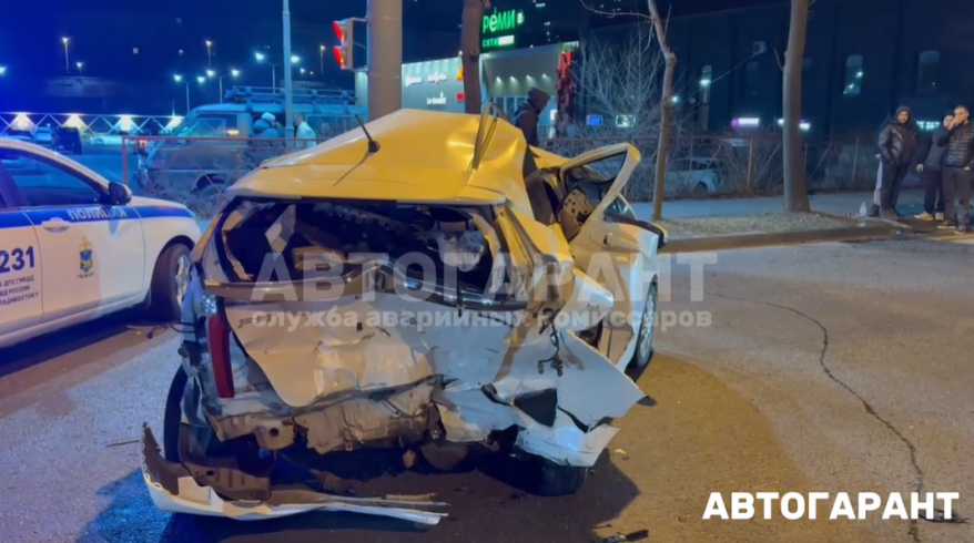 "Машины - в мясо": вусмерть пьяный водитель устроил жесткое ДТП во Владивостоке