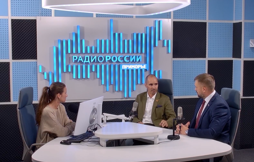 Муралы запечатлевают нашу великую историю. Интервью