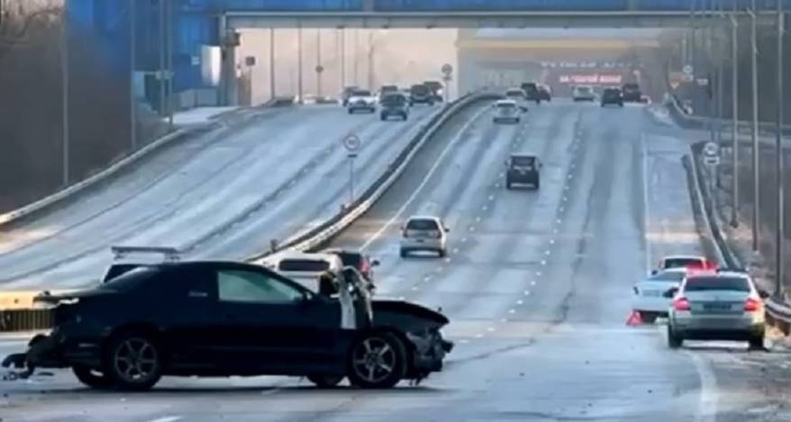 Гололед и алкоголь стали причиной ДТП в пригороде Владивостока