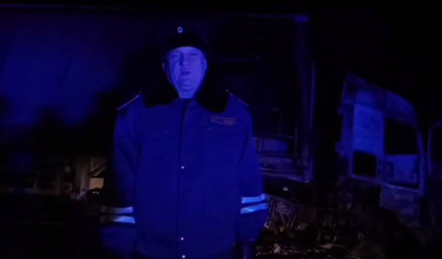 «Авто в огне»: дама за рулем седана влетела в КАМАЗ на трассе Владивосток - Хабаровск