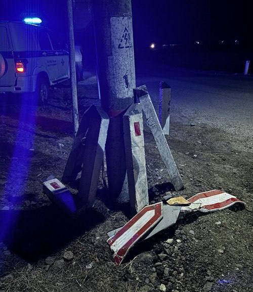 В Приморье грузовик снес пять железобетонных столбов
