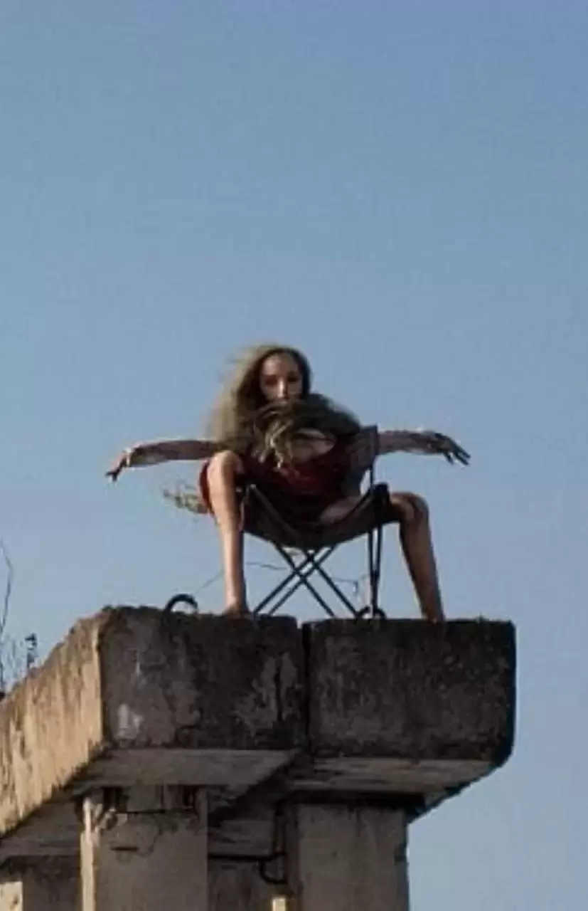 Жуткая русалка пугает рыбаков в Приморье