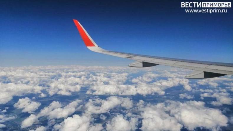 Летевший в Улан-Удэ пассажирский самолет вернулся во Владивосток
