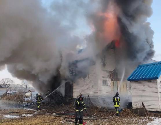 Тело мужчины обнаружено при тушении пожара частного дома в Уссурийске