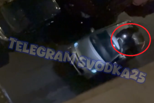 "Покатушки" на крыше автомобиля устроили подростки во Владивостоке