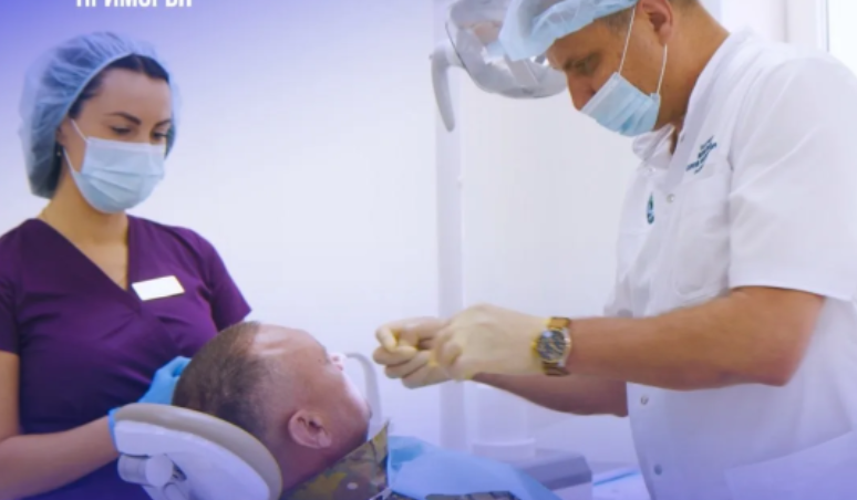 В Приморье ветераны боевых действий и СВО имеют право на бесплатное зубопротезироваине