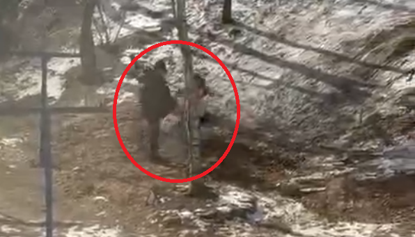 Мужчина избил девочку на детской площадке во Владивостоке