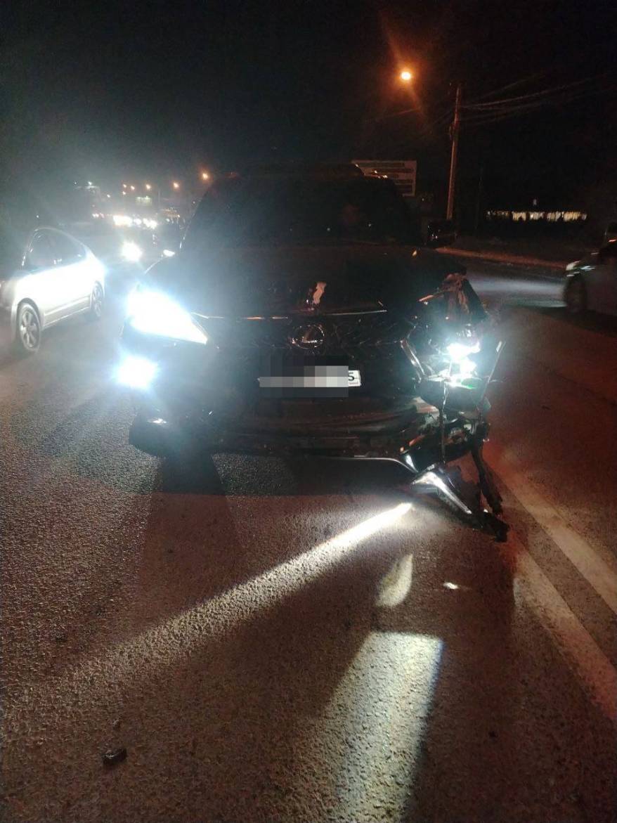 Во Владивостоке Lexus протаранил автомобиль, в котором находился грудной ребенок
