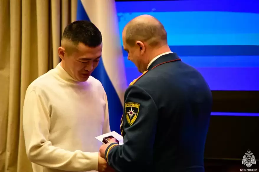 Врач из Приморья удостоен награды за мужество и самоотверженные действия в экстренной ситуации