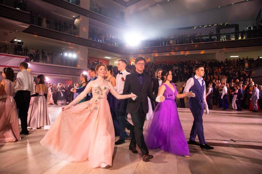 13 декабря во Владивостоке пройдет зимний бал