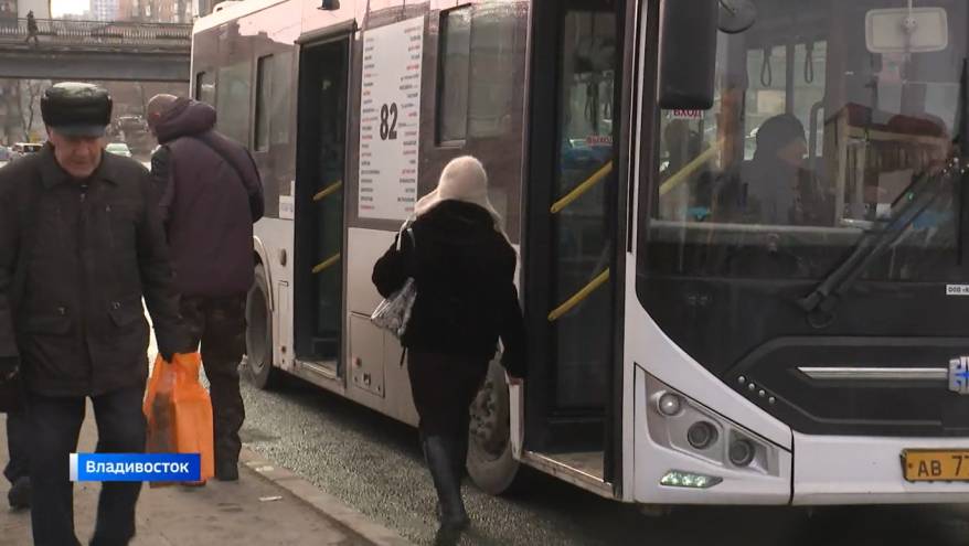 Количество пассажирских автобусов на маршрутах увеличат во Владивостоке