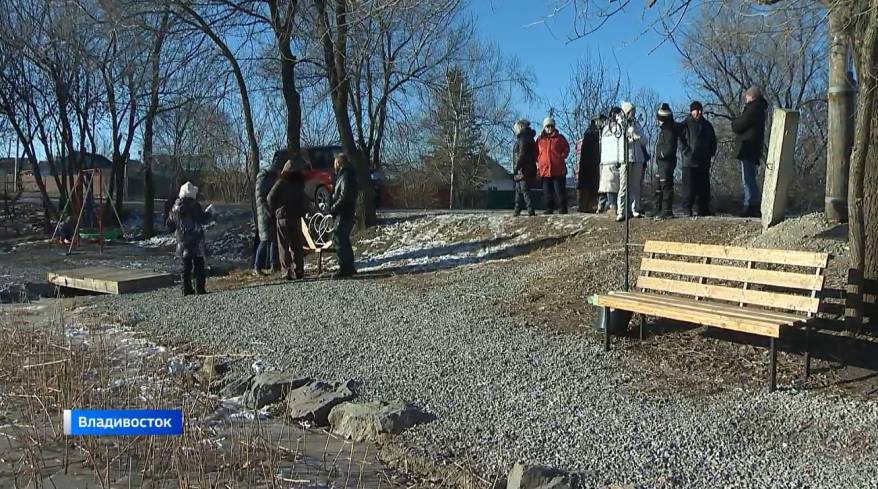 Жители поселка в пригороде Владивостока объединились для спасения «Озера на шахте»