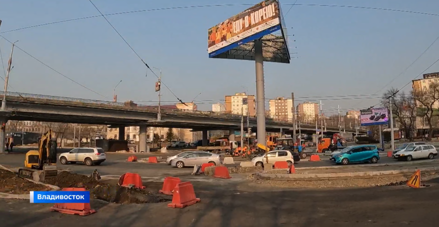 На самом загруженном перекрестке Владивостока на два дня погаснет светофор