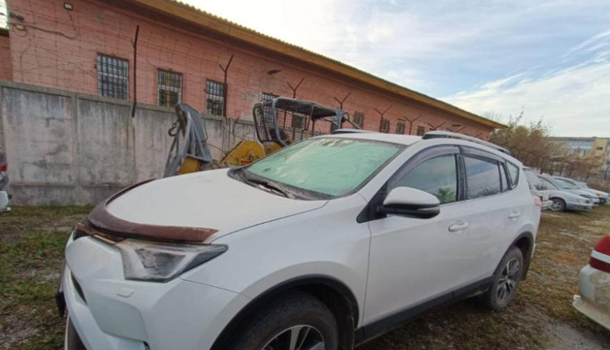 Житель Приморья лишился дорогостоящего автомобиля