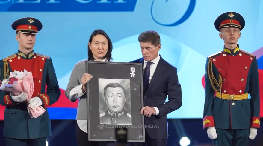 В Уссурийске прошла акция «Портрет Героя»