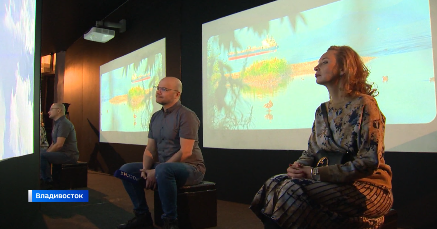 Арт-выставка "Гимны городов" открылась во Владивостоке