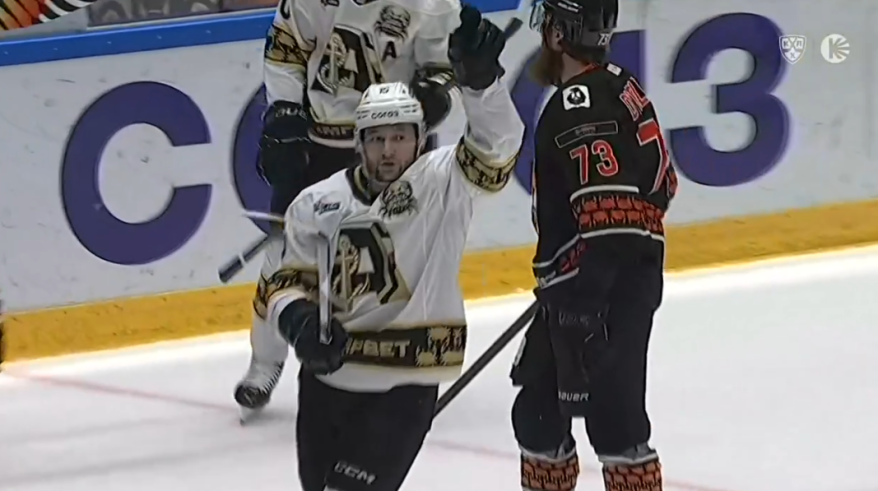 ХК "Адмирал" уступил "Амуру" в Хабаровске