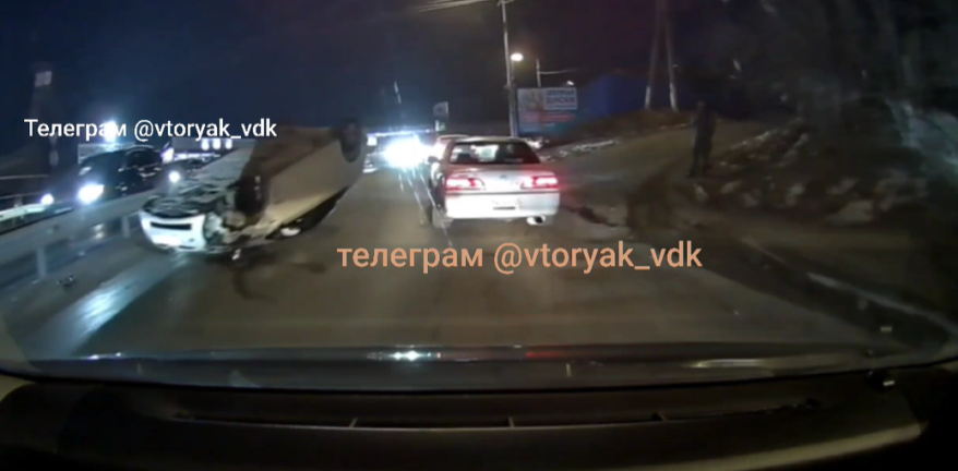 "Все колом": жуткая пробка сковала трафиковую дорогу во Владивостоке