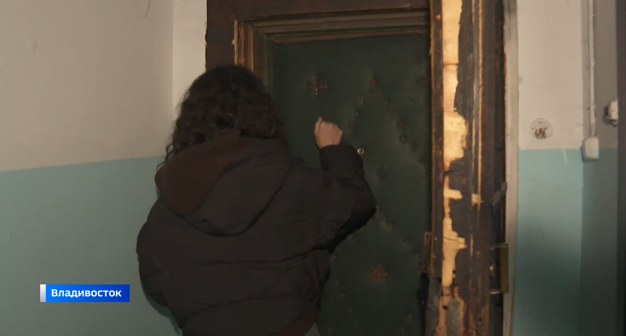 Дождь из экскрементов: жительница Владивостока устроила домашний ад соседям