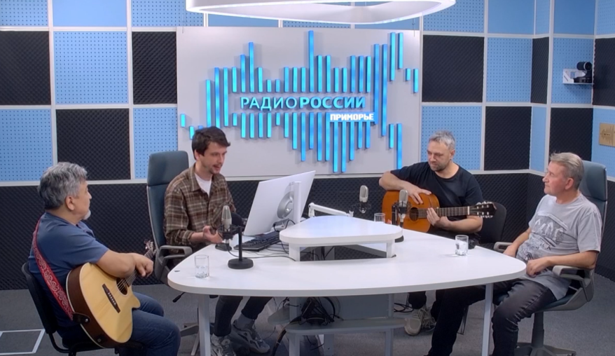 «Тайга», «Радио Хомяк» и «Зерна» в одном радиоэфире. Интервью