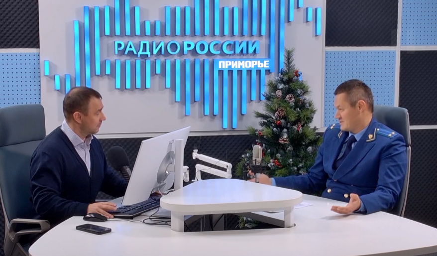 Права пассажиров при задержке авиарейса: инструкция от транспортного прокурора. Интервью