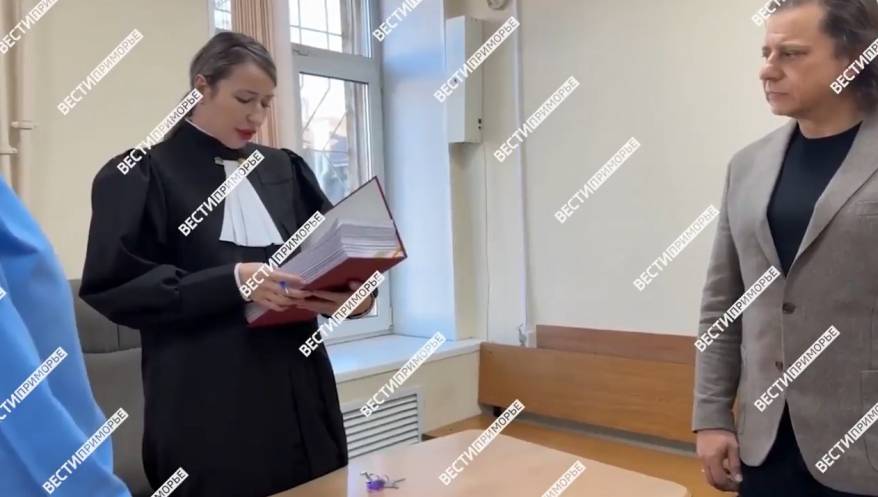 Эксклюзивное видео вынесения приговора «крабовому королю» из зала суда во Владивостоке