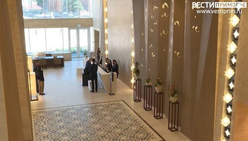 Постоялец гостиницы напал на администратора в Приморье